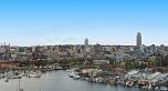 2805 583 Beach Crescent