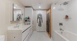 806 718 Main Street