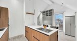 3 829 Keefer Street