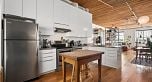 321 2556 E Hastings Street