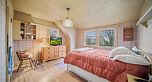 3537 W 31st Avenue