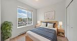 329 2239 Kingsway