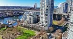 TH105 638 Beach Crescent
