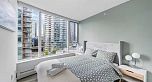 1102 58 Keefer Place
