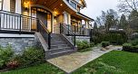 2051 W King Edward Avenue