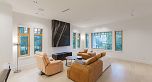 2051 W King Edward Avenue