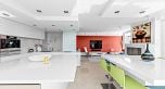 606 1288 Marinaside Crescent