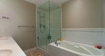 320 4685 Valley Drive