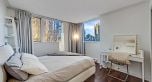 606 455 Beach Crescent