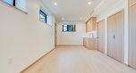 1 968 E 55th Avenue