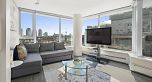 305 689 Abbott Street