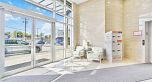 212 4338 Commercial Street