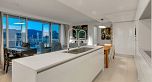 2005 1028 Barclay Street