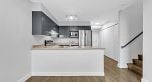 319 418 E Broadway
