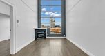 319 418 E Broadway