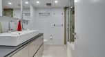 2005 1028 Barclay Street