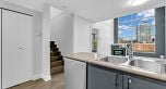 319 418 E Broadway