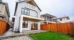 2 150 E 51st Avenue