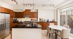 968 Westbury Walk