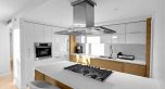 305 8 Smithe Mews