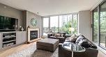 305 8 Smithe Mews