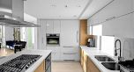 305 8 Smithe Mews
