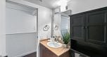 616 610 Granville Street