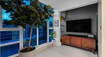 PH 1701 189 Davie Street