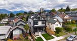 1 3645 Dundas Street