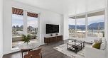 902 933 E Hastings Street