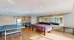 865 2080 W Broadway