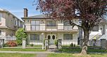 2581 E 3rd Avenue