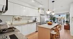 206 233 Kingsway