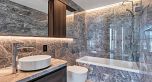 2402 1482 Robson Street