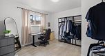 2036 E Broadway