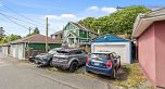 2036 E Broadway