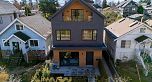 1 372 E 37th Avenue