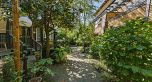 1073 E Pender Street
