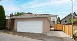 827 E 32nd Avenue