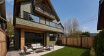 2 2755 W 11th Avenue