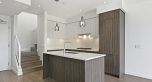 501 379 E Broadway