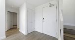 501 379 E Broadway