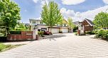 3187 E Kent Avenue North