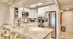 704 2468 E Broadway