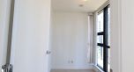 1502 909 Mainland Street