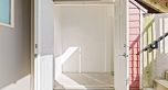 102 4577 Slocan Street