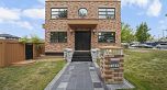 6733 Vivian Street