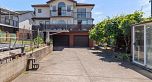 2411 E 39th Avenue