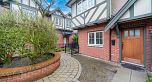 6139 Oak Street