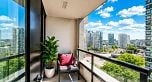 1405 909 Mainland Street